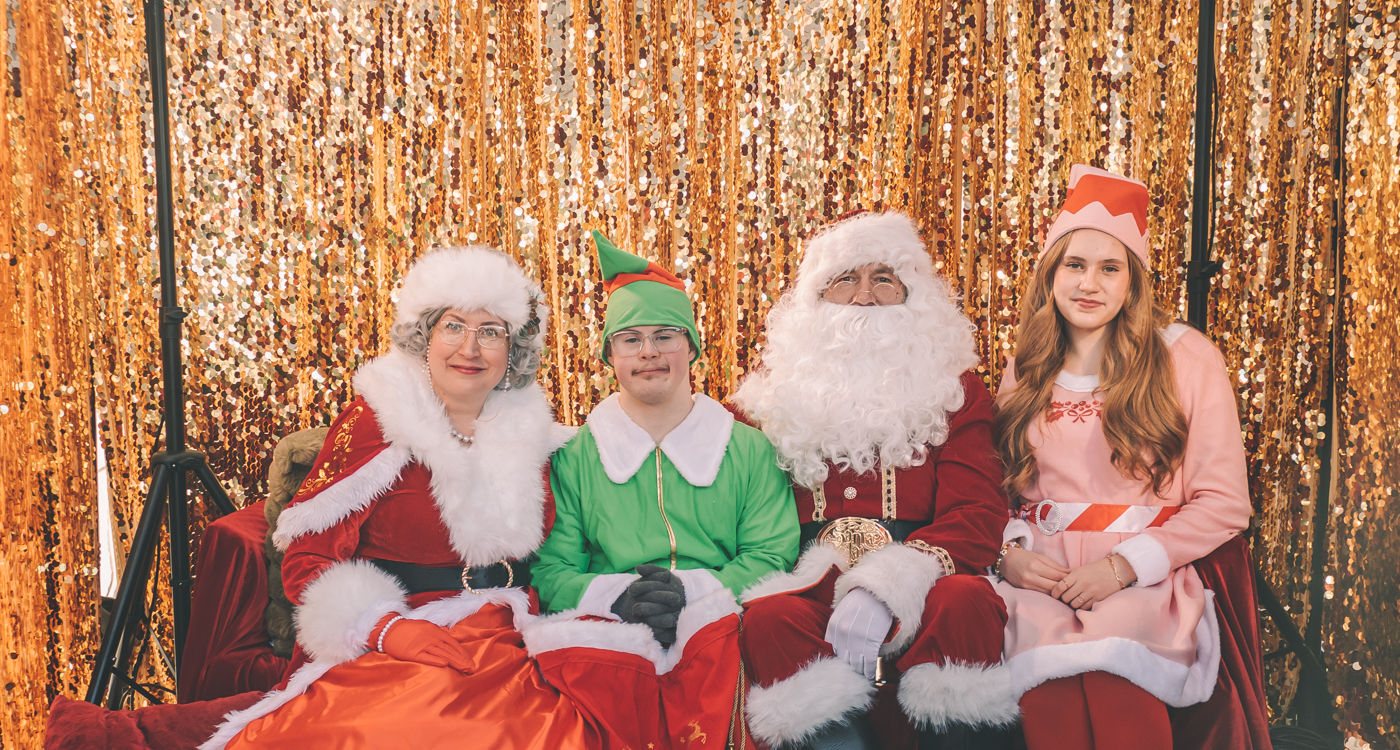 SANTA PHOTOS