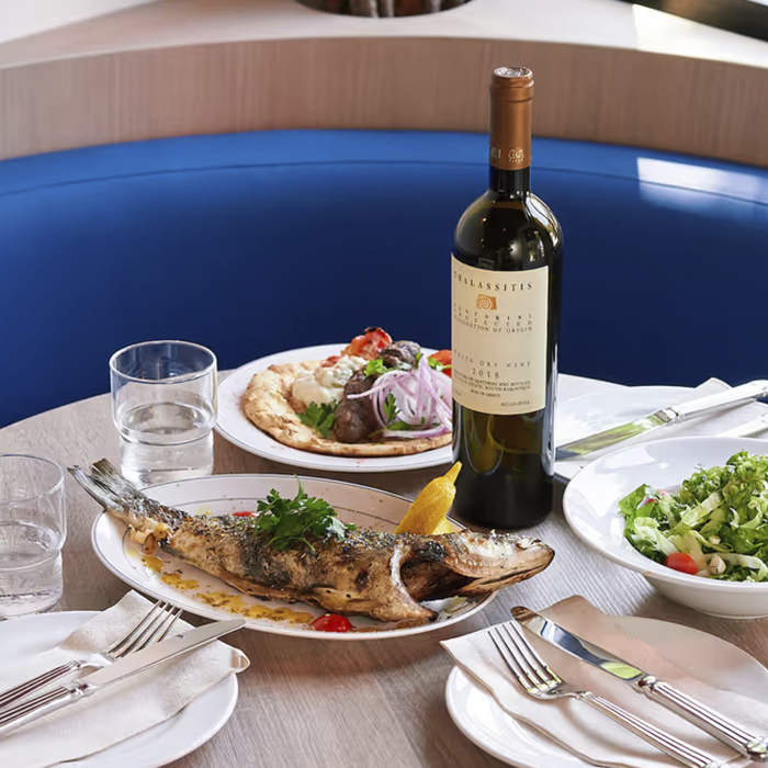 LOULA’S — 1608 Commercial Drive